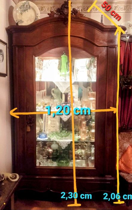 Vitrine/cristaleira antiga
