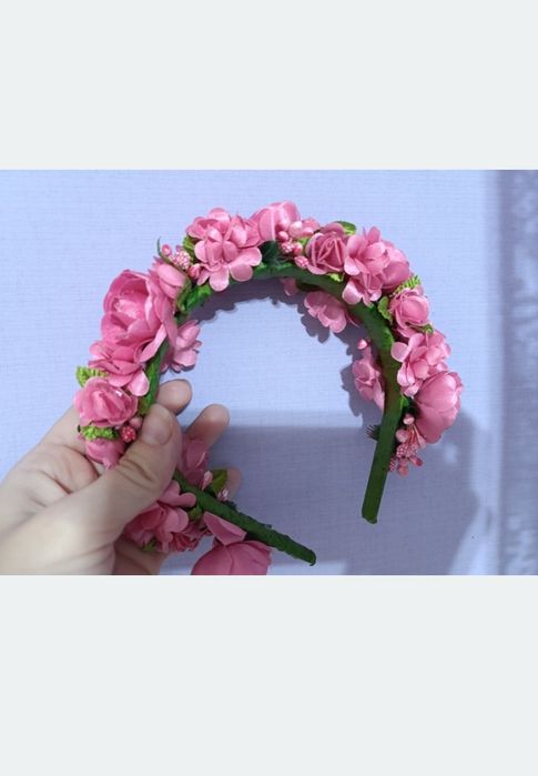 Обруч з квітами новий