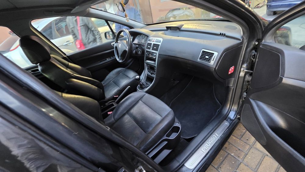 Peugeot 307 SW preta