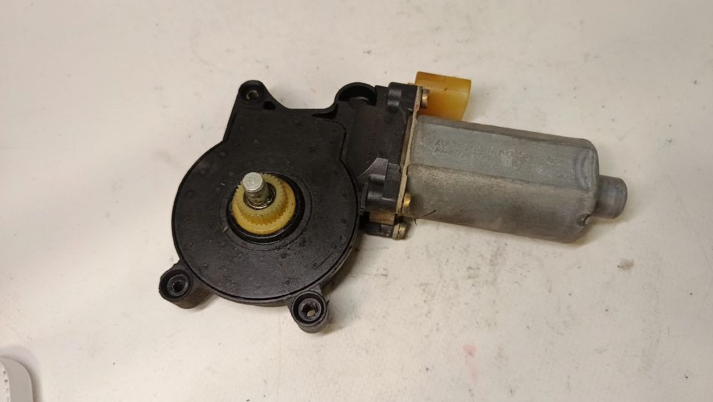 Motor vidro frente esquerdo BMW 3 Coupé (E46)