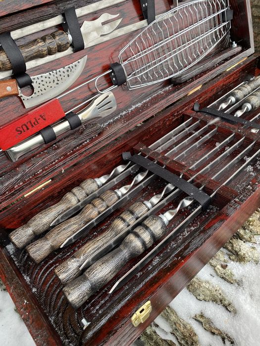 Набір шампурів КАРПАТЬСЬКИЙ подарунок більше, ніж річ чоловіку