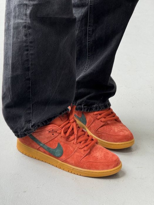 Оригинал Nike SB Dunk Low Brunt Sunrise (HF3704 800) оригінальні кросівки найк сб данк замшеві