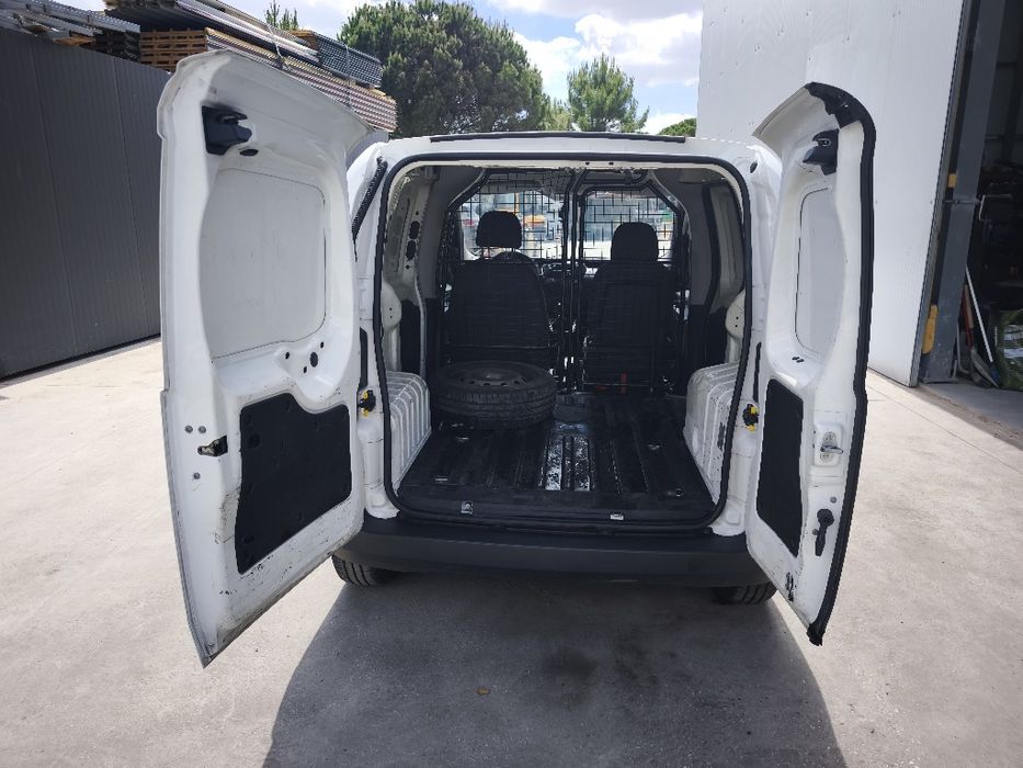 Peugeot Biper 1.3 CDTI