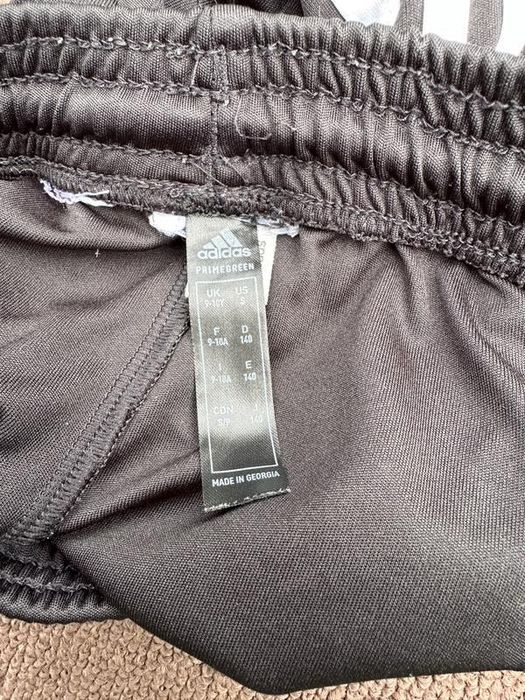 Шорти adidas 9-10 років 140 р