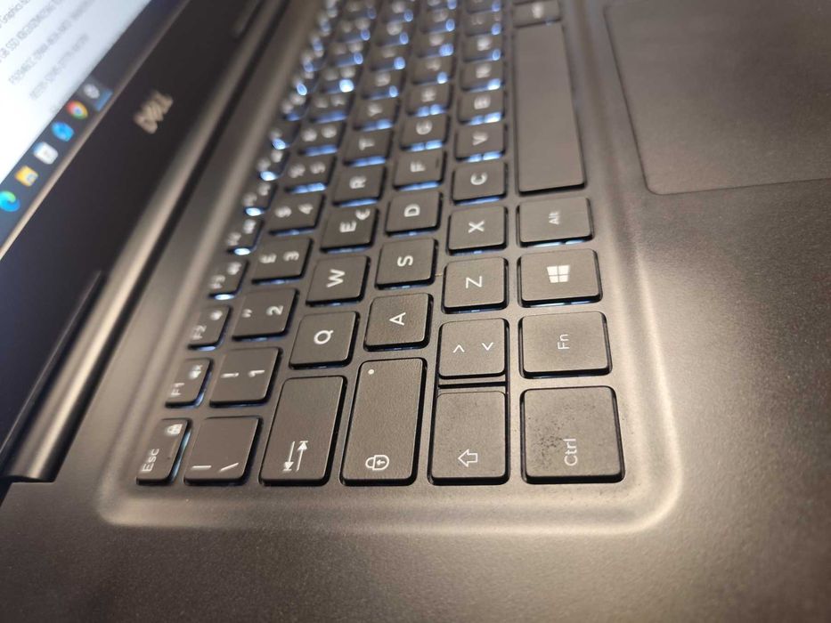 Ноутбук Dell Vostro 5581 /Core i5-8265U ( 4-яденрний)