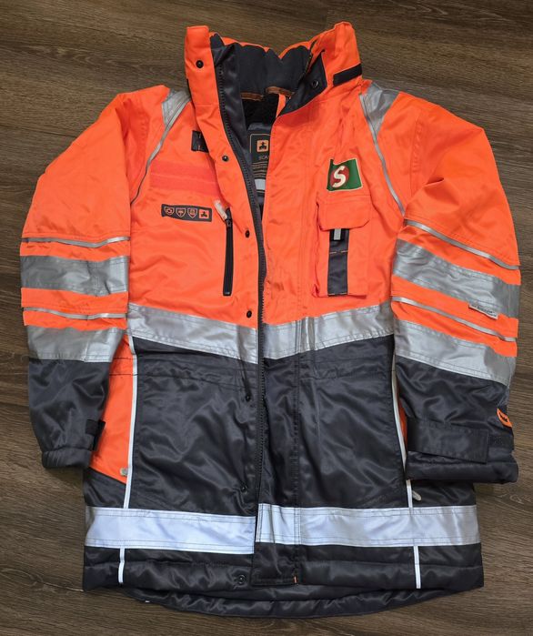 Куртка мужская ( новая]