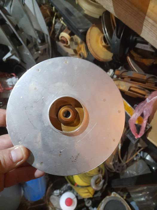 Подам дифузори,трубка вентури,крильчатки,каністри.