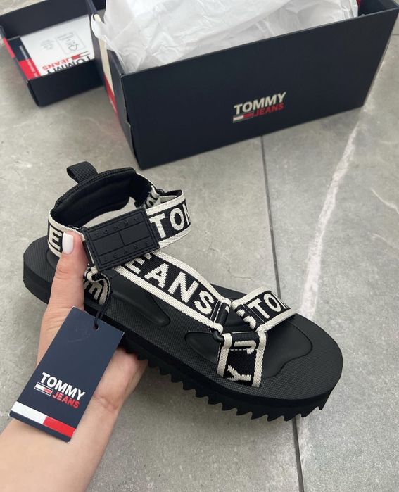 Босоножки Tommy Hilfiger босоніжки Tommy Hilfiger