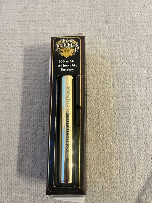 Brass Knuckles 900 m bateria do ladowania