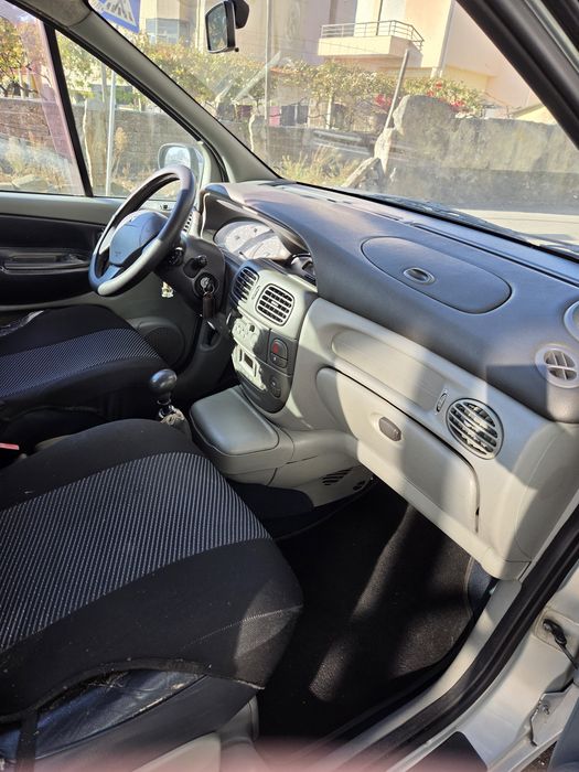 Mégane Scenic 1.9 Dci