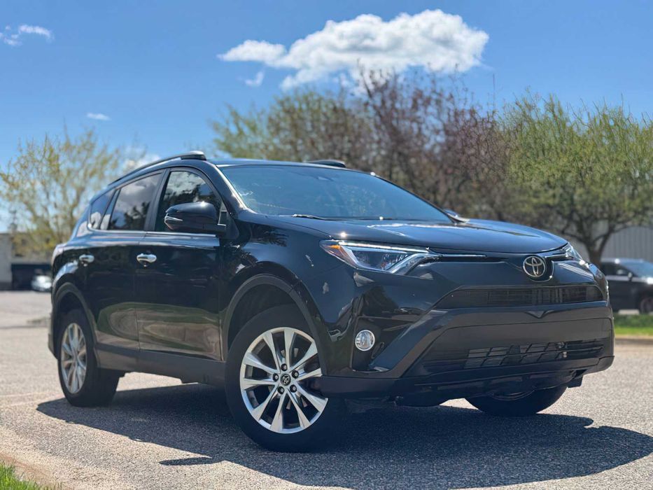 Toyota RAV4 Limited      2018
