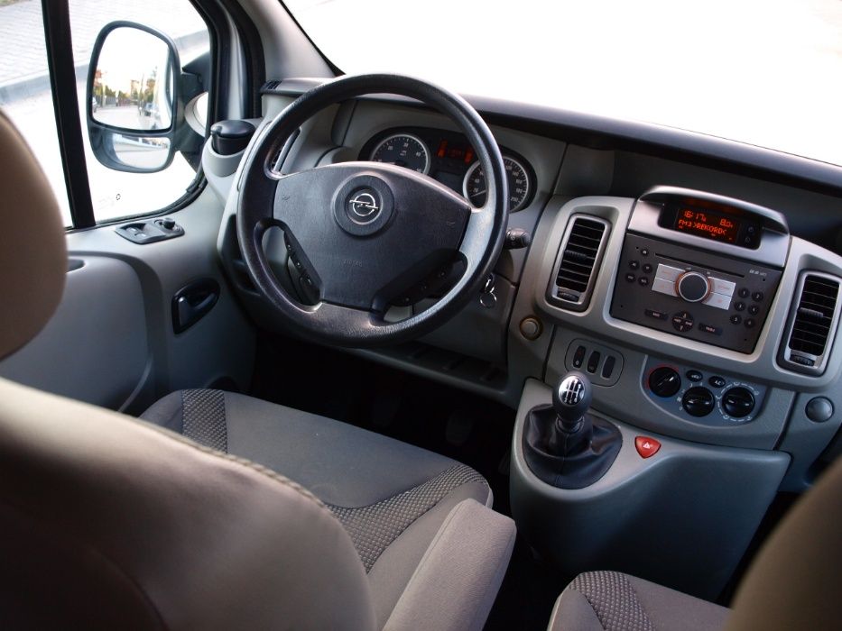 Wynajem Bus 9 Osobowy 2.0dci 114KM LONG Klimatyzacja