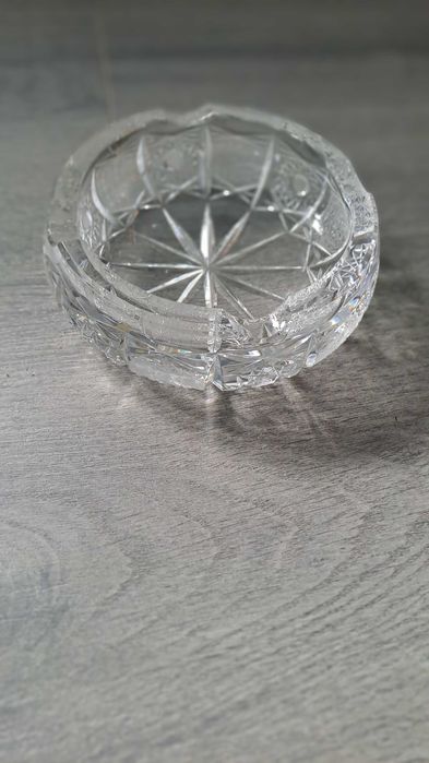 Kryształ popielnica