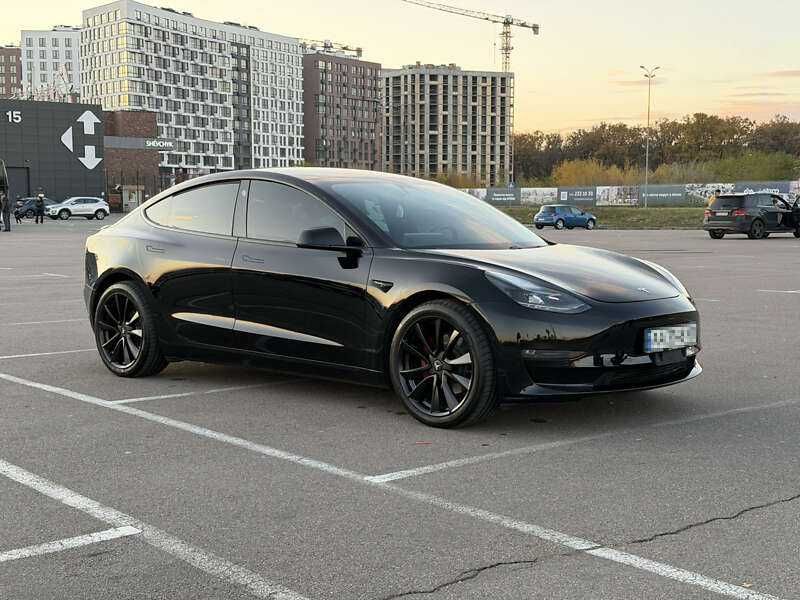 Tesla Model 3 2021  Long Range 82.5 kWh