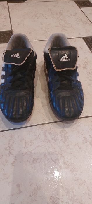 Копи шкіряні adidas.