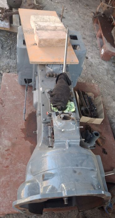 Ursus c4011 caly na części