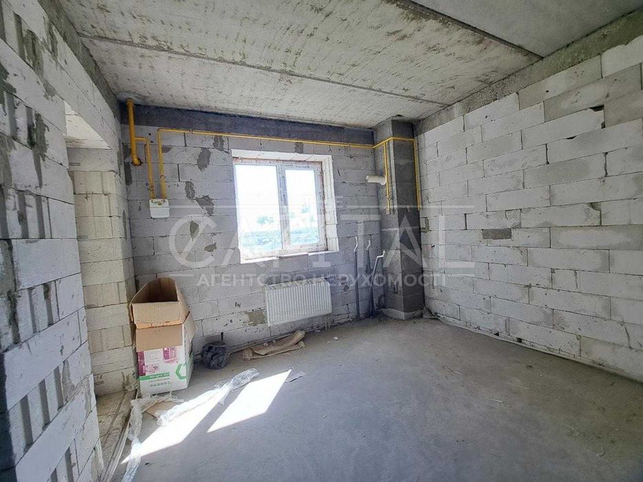 Продаж квартири з двориком Кантрі Хаус Гора Бориспільський