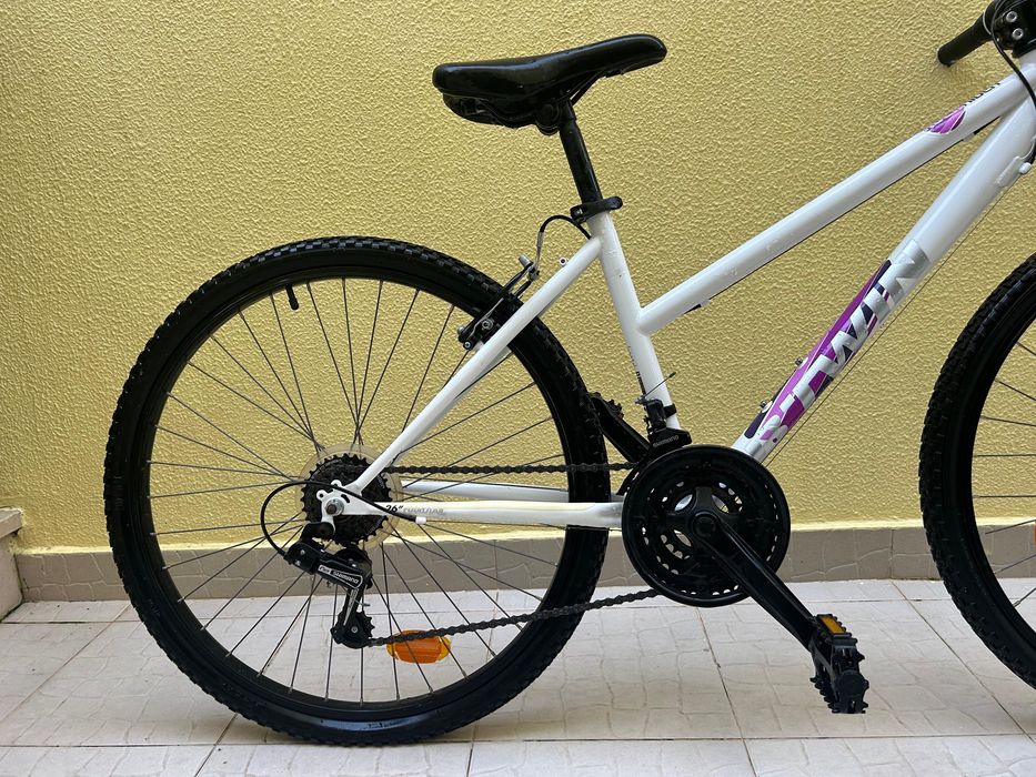 Bicicleta Bwin Branca e Rosa