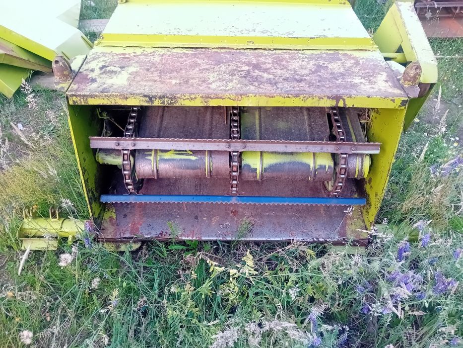 Gardziel podajnik pochyły sieczkarnia  mercator  senator  claas