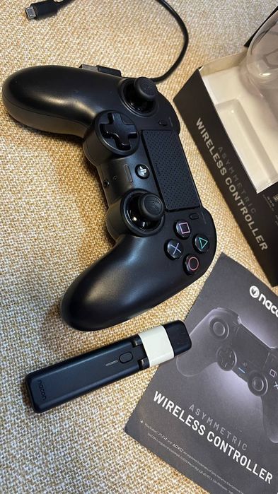 Оригінальний бездротовий геймпад Nacon Asymmetric Wireless Controller для PS4
