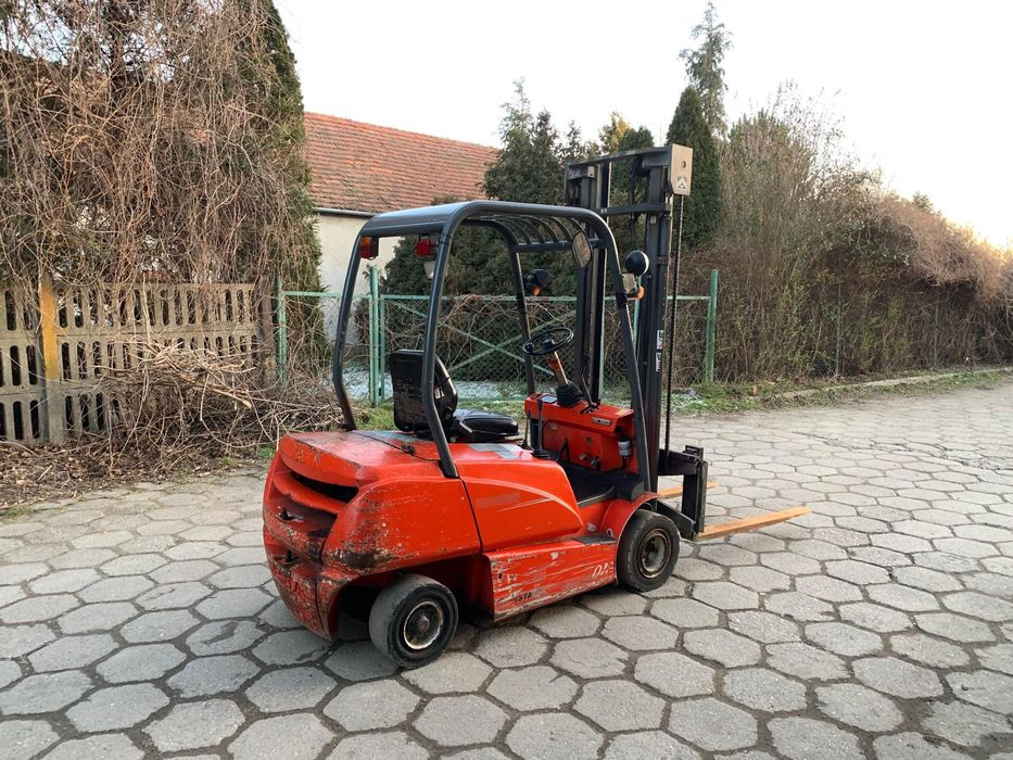 Wózek Widłowy DESTA D20 Silnik VW 1.9 Diesel Hydrauliczne Widły Rak