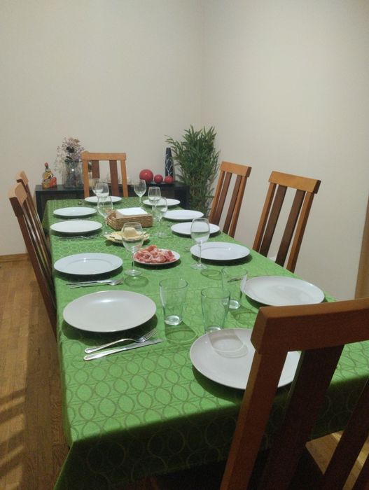 Conjunto de mesa de jantar extensível e 6 cadeiras