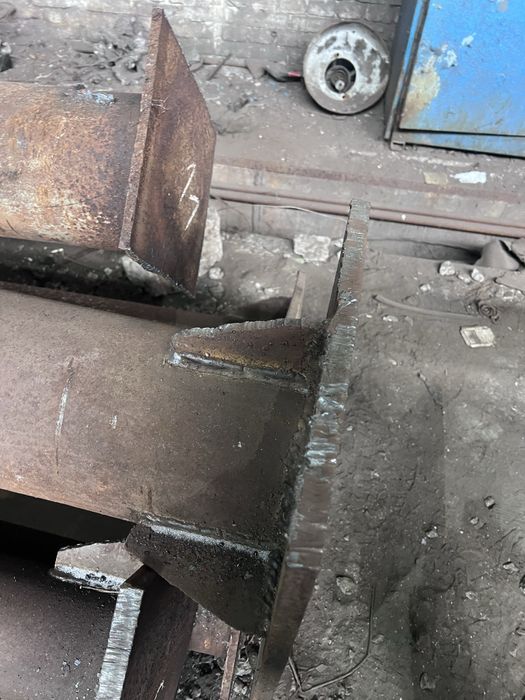 Колони металеві з труби