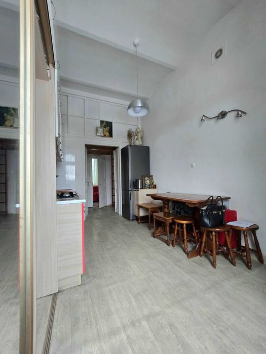 Продаж квартири у Львові ЦЕНТР біля Високого Замку з ремонтом 3 кім