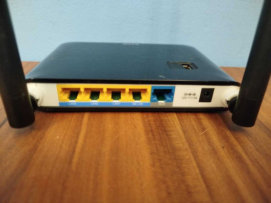 Route D-Link DWR-118 (802.11b/g/n/ac 1200Mb/s) USB 3G/4G/LTE - Wawa