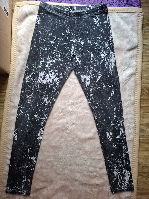 Legginsy czarno-białe