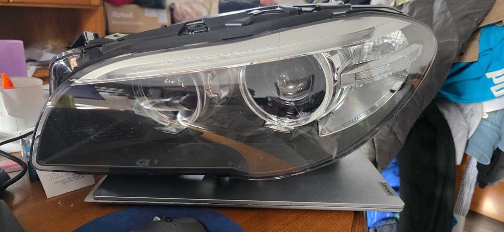 Farol Ótica BMW Serie 5 F10/F11 Original lado esquerda
