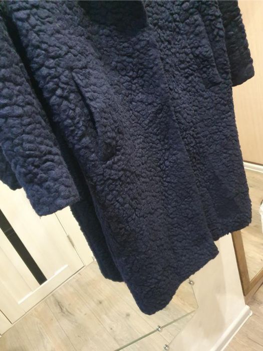 Тепла шубка від COS