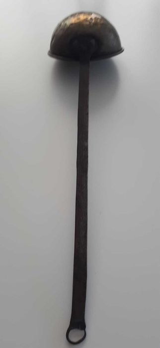 Concha Antiga de Latão