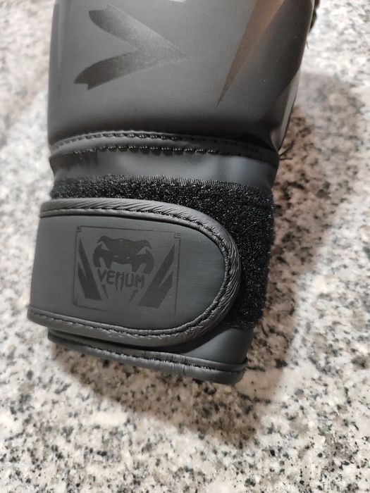 Luvas de Boxe Venum Challenger 2.0 para criança/adulto