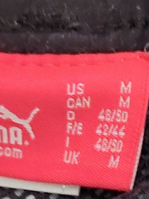 Фирменные шорты PUMA