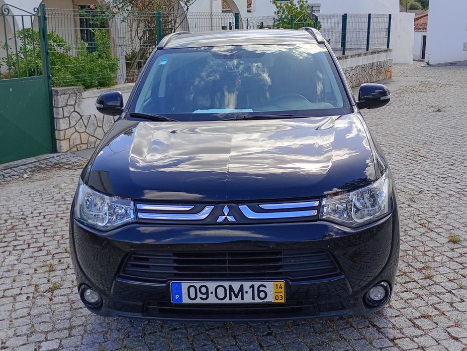 Mitsubishi Outlander 2.2 DI-D 150cv - 7 Lugares - Nacional/Histórico Completo