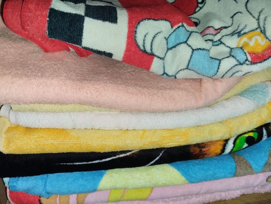 Постельное белье, полотенца , простыни пододеяльник