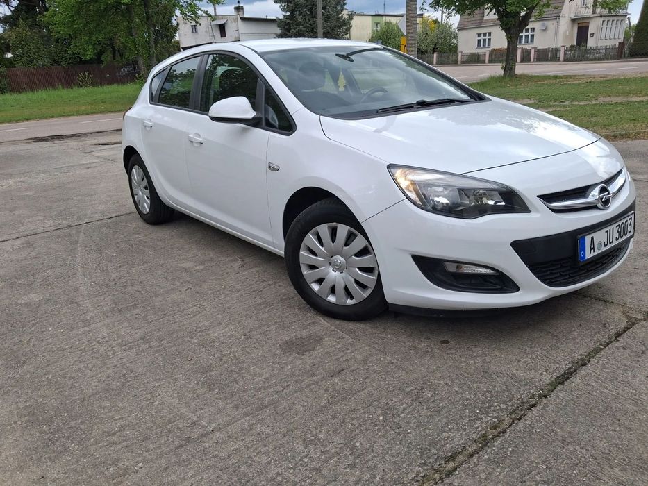 Opel Astra 1.6 Benzyna 115 KM Bezwypadkowy