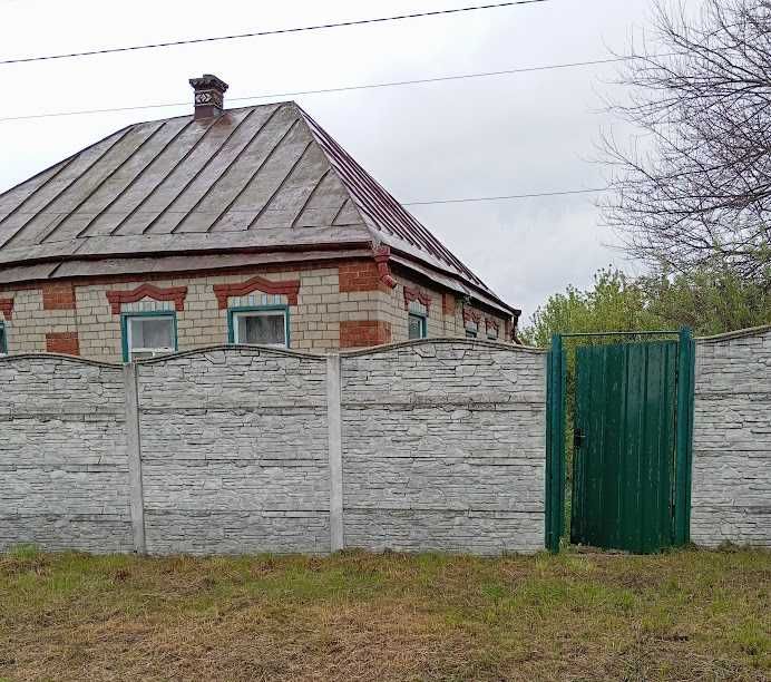 Продам будинок на 3 кімнати в селі Мала Рогозянка (Богодухівський р.н)