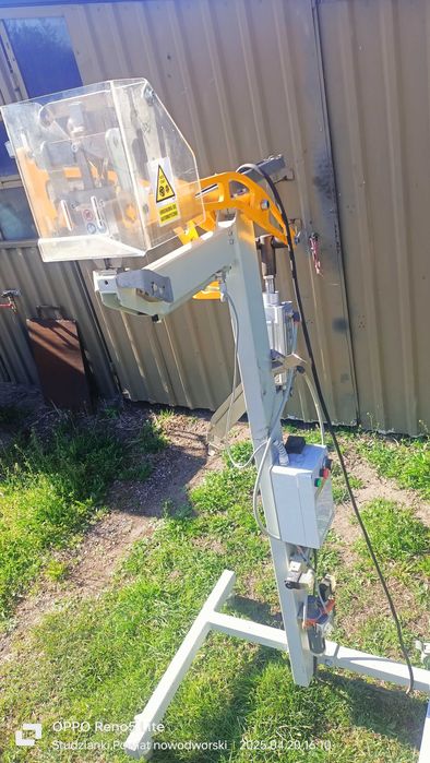 Zszywarka do kartonów pneumatyczna