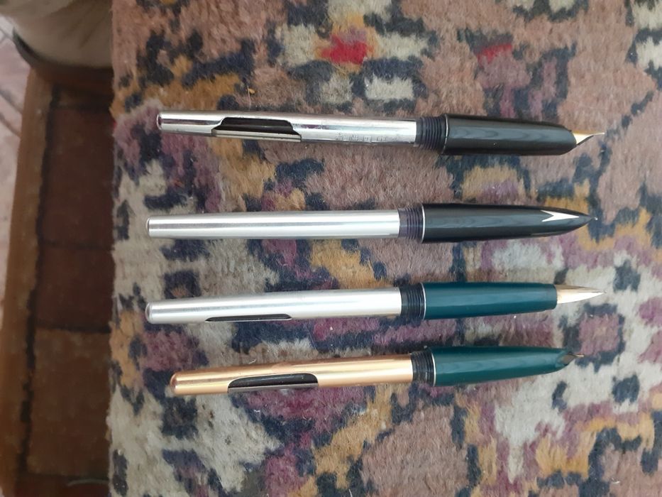Продаю набор пырьевых авто ручек.