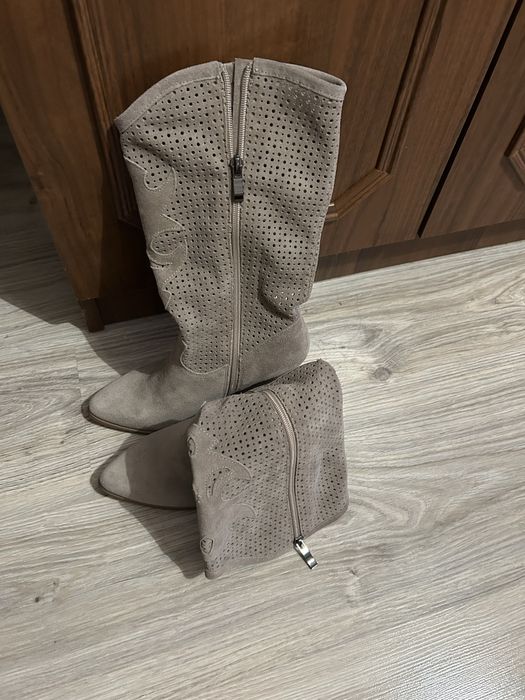 Sprzrdam Buty botki saway