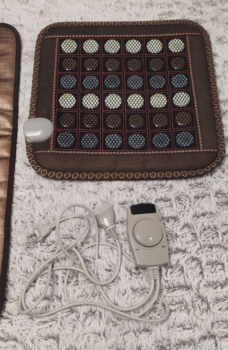 Турмалиново-нефритовый тепловой коврик, массажер для тела