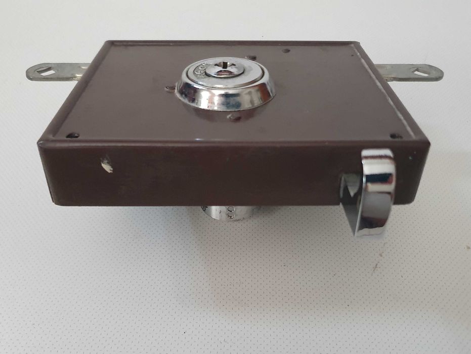 Fechadura AGC Rio Meão, 4 Entradas, Direita, com Tranca Lança Fecho