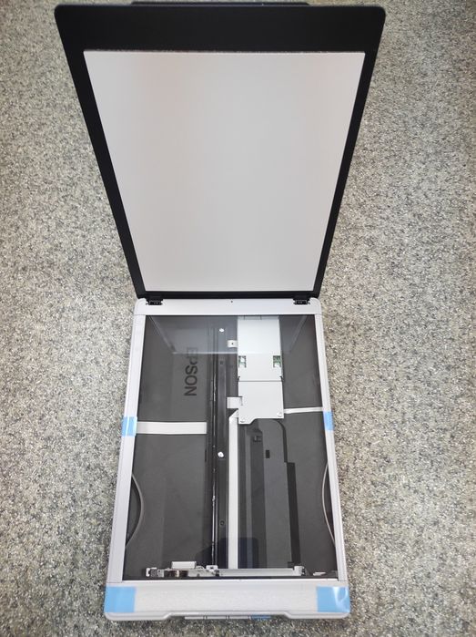 Планшетный сканер Epson Perfection v19