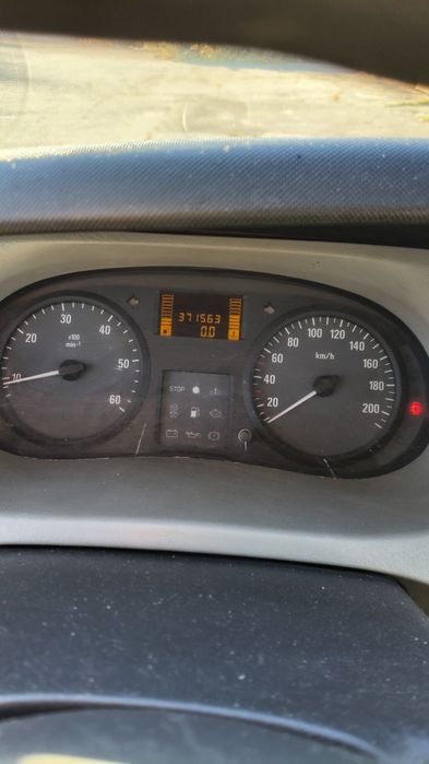 Opel Vivaro 2.5 tdi
