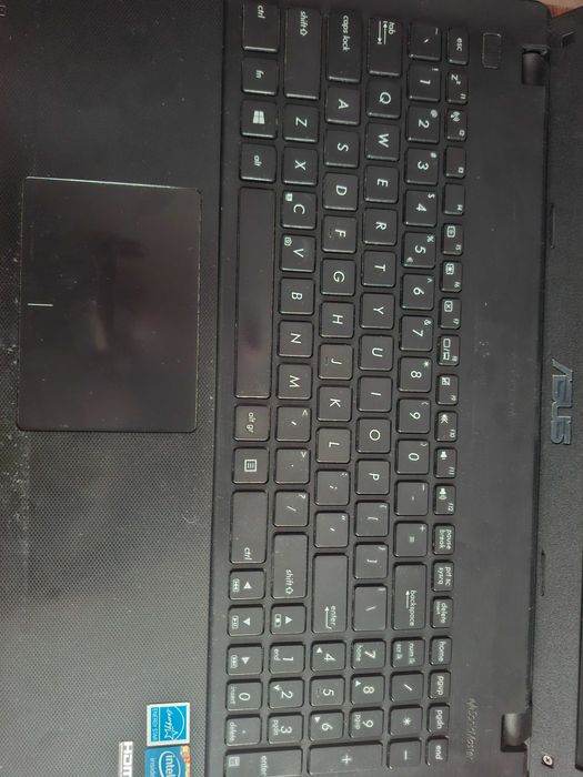 Pakiet laptopów uszkodzonych 5 szt