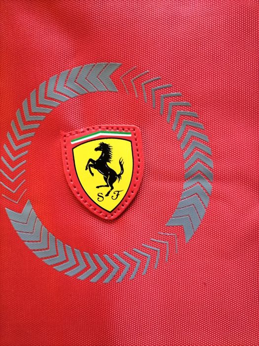 Plecak marki Ferrari