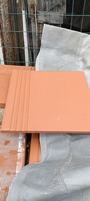 Degrau de escada cerâmico 30/30