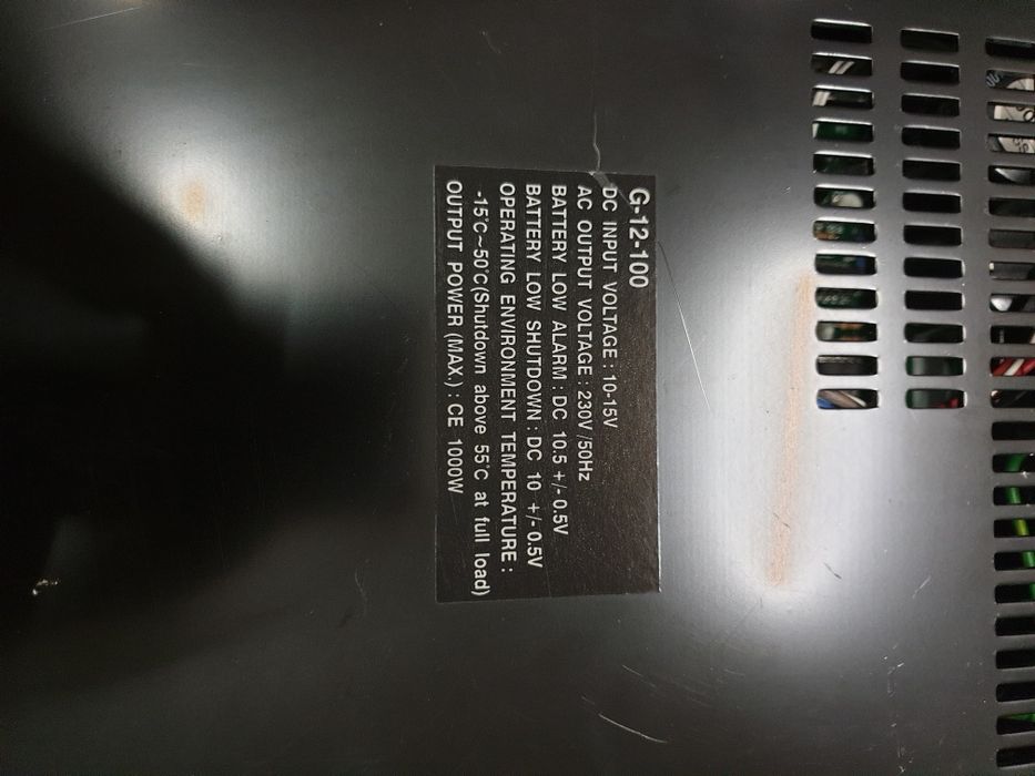 1000 Watts / 2000 Watts peak Inverter64172203494657123